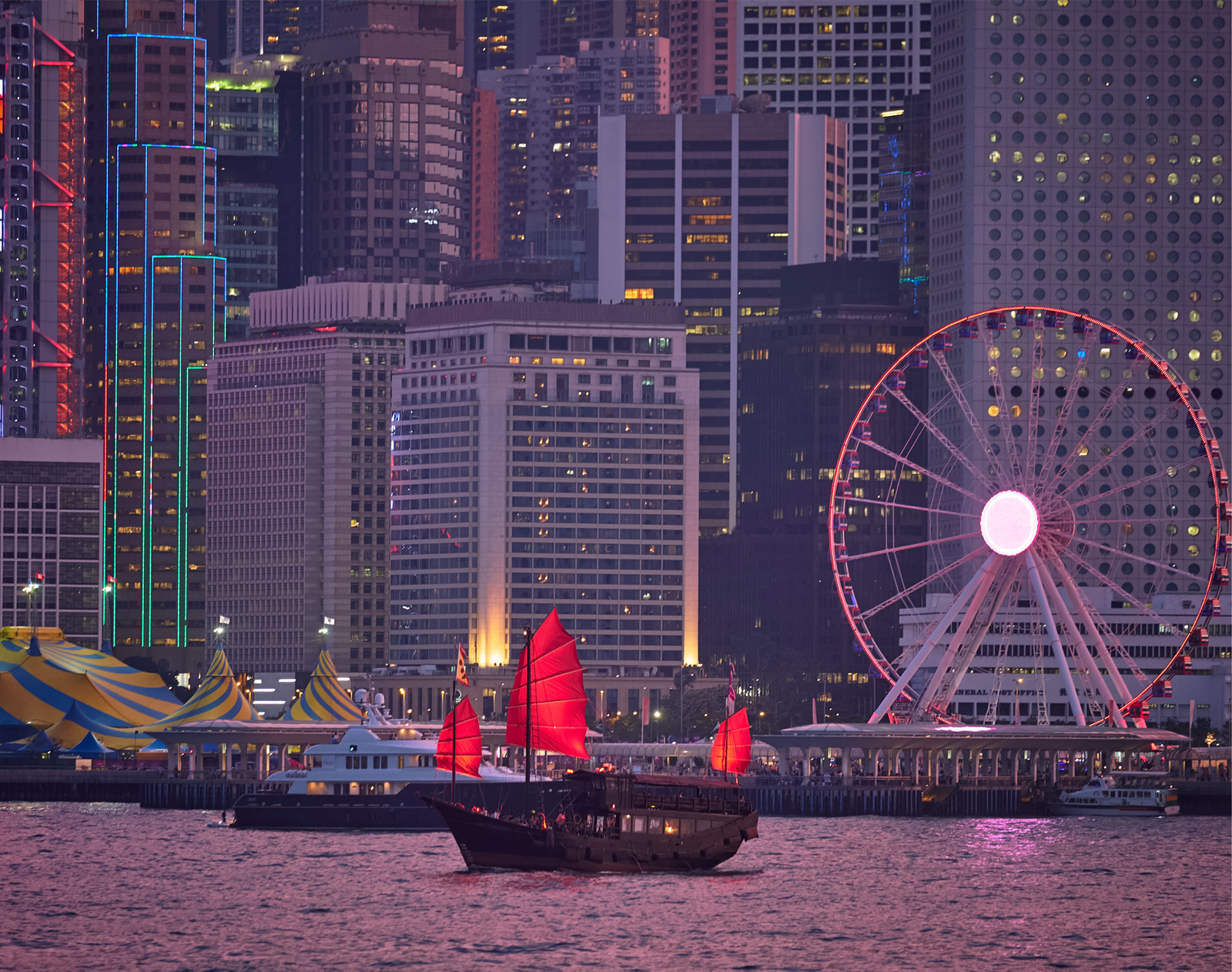 Discover Hong Kong: Best Attractions, Travel Tips & Booking Advice